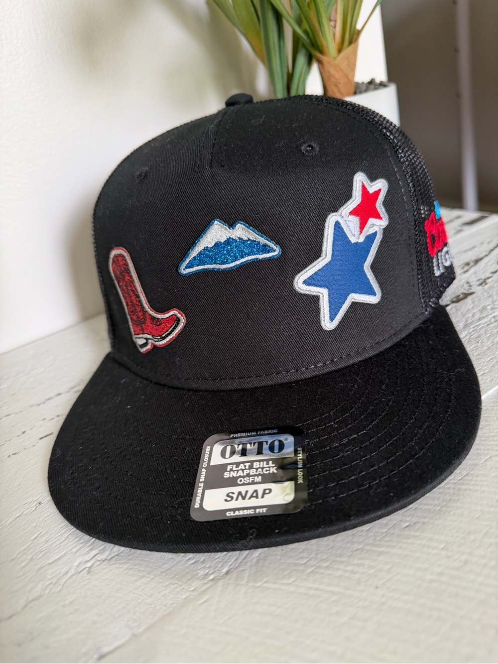 NWT OTTO Black Snapback Lainey Wilson Coors Light hat Blue & Red Patch Accents